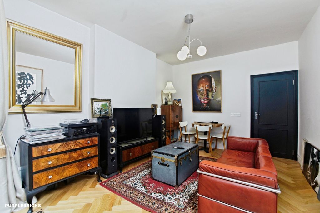Property photo 2 of 18 Reception Room