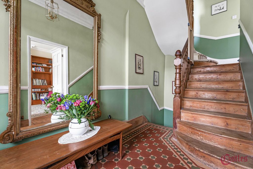 Property photo 3 of 13 Hallway