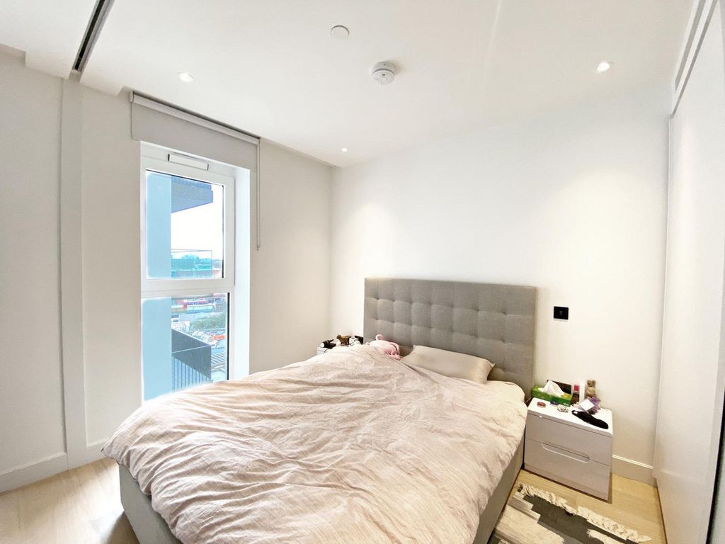 Property photo 2 of 12