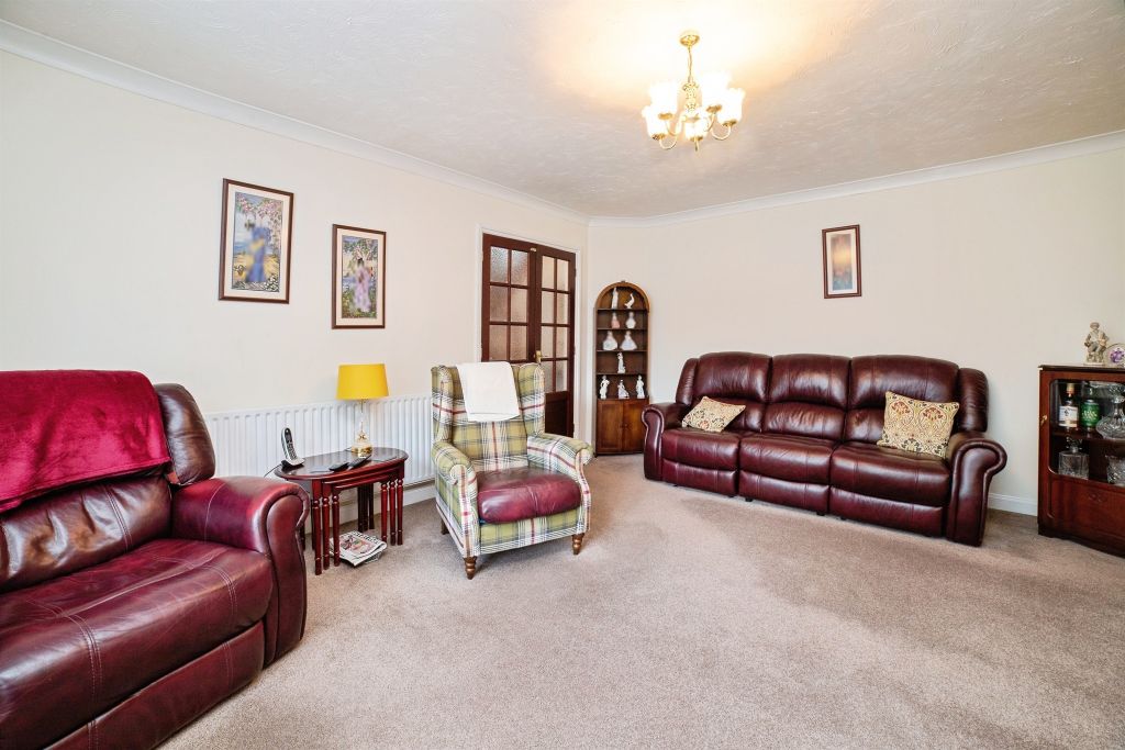 Property photo 2 of 30