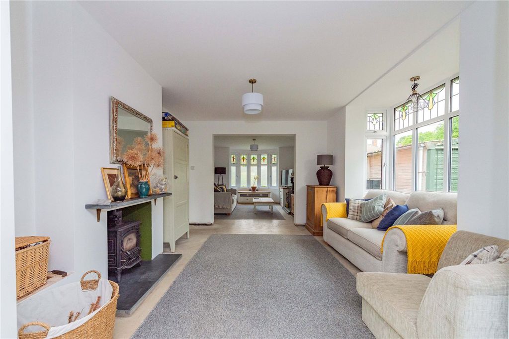 Property photo 3 of 43 Picture No. 37