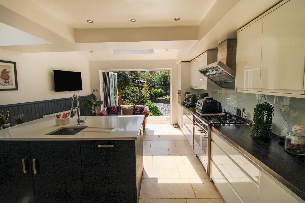Property photo 3 of 23 Luxury Kitchen