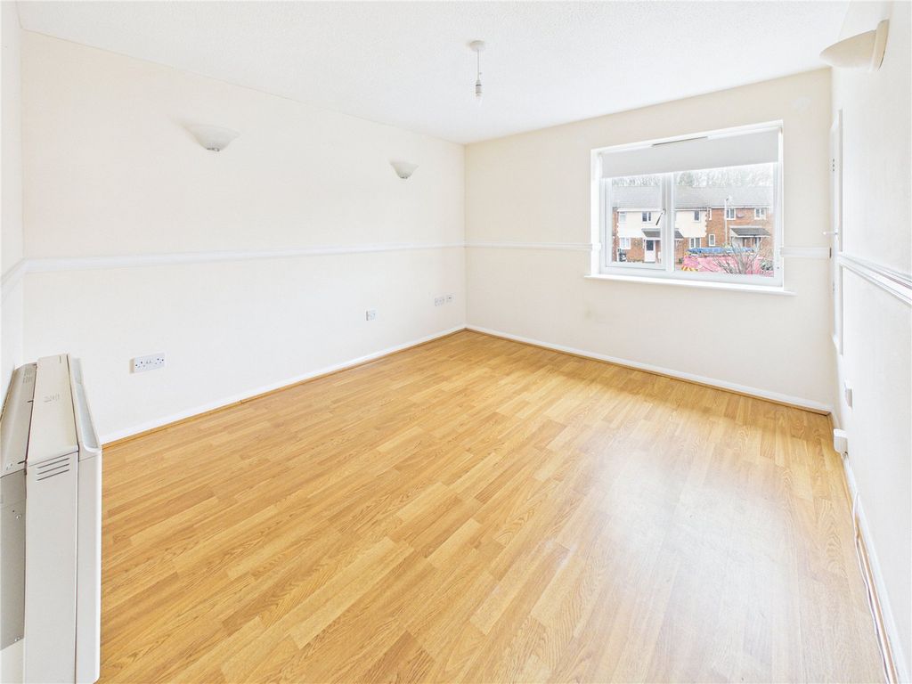 Property photo 2 of 9 Picture No. 22