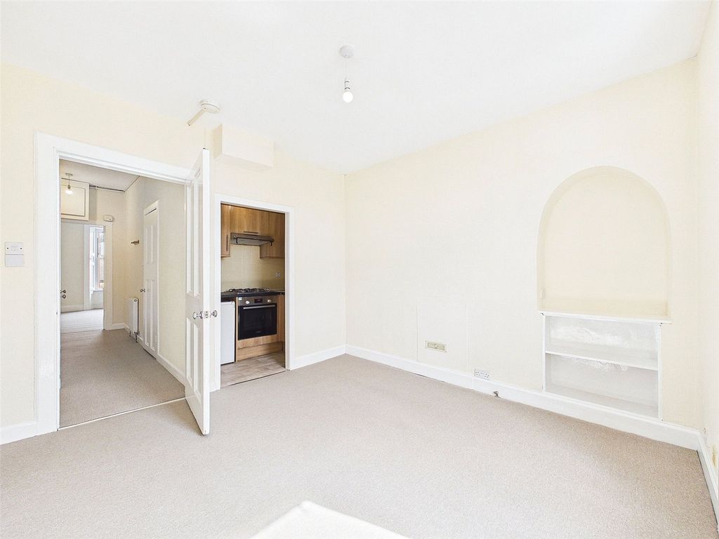 Property photo 3 of 26 Picture No. 08
