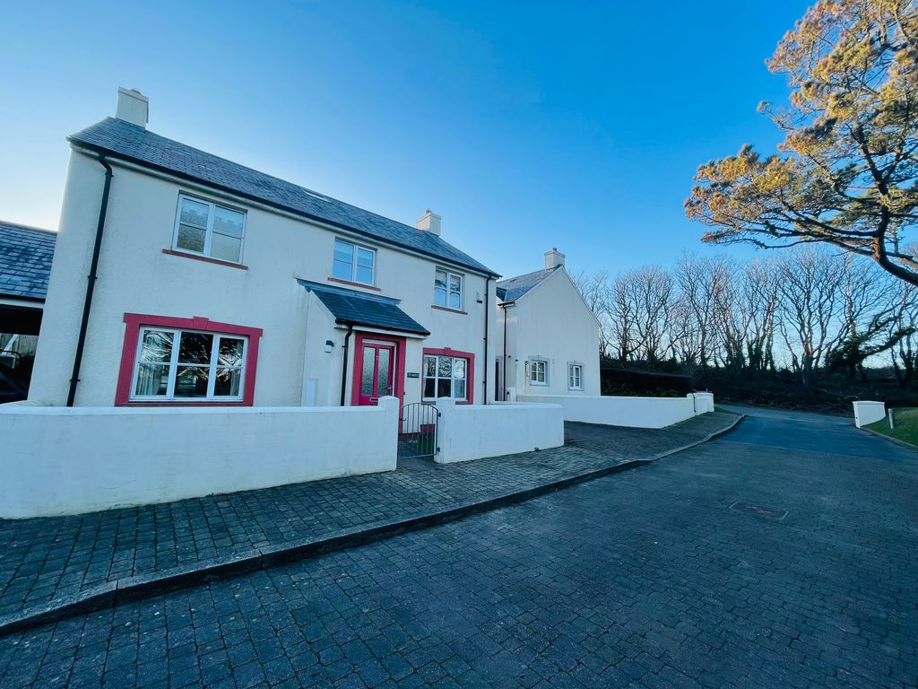Property photo 1 of 13