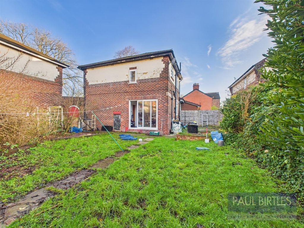 Property photo 2 of 11 Cam04378G0-Pr0252-Still015.Jpg