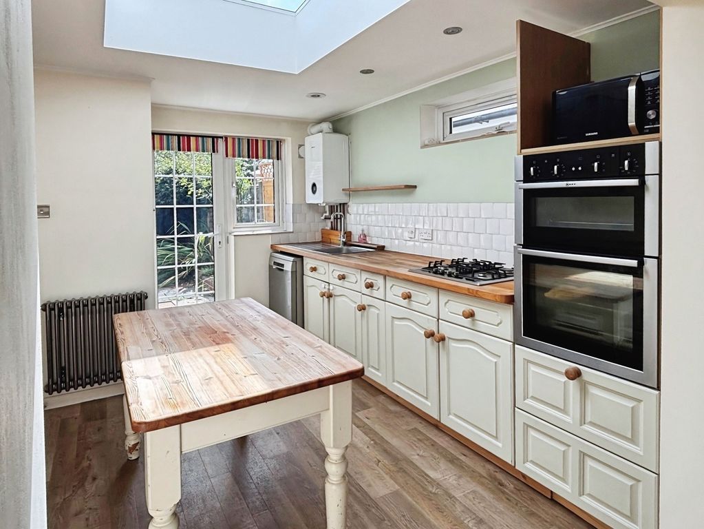 Property photo 2 of 19 Pbox-Img.Jpg