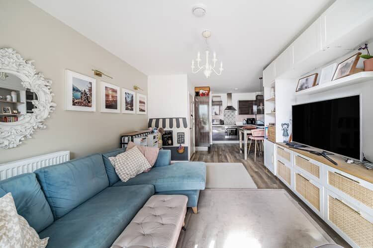 Property photo 2 of 18