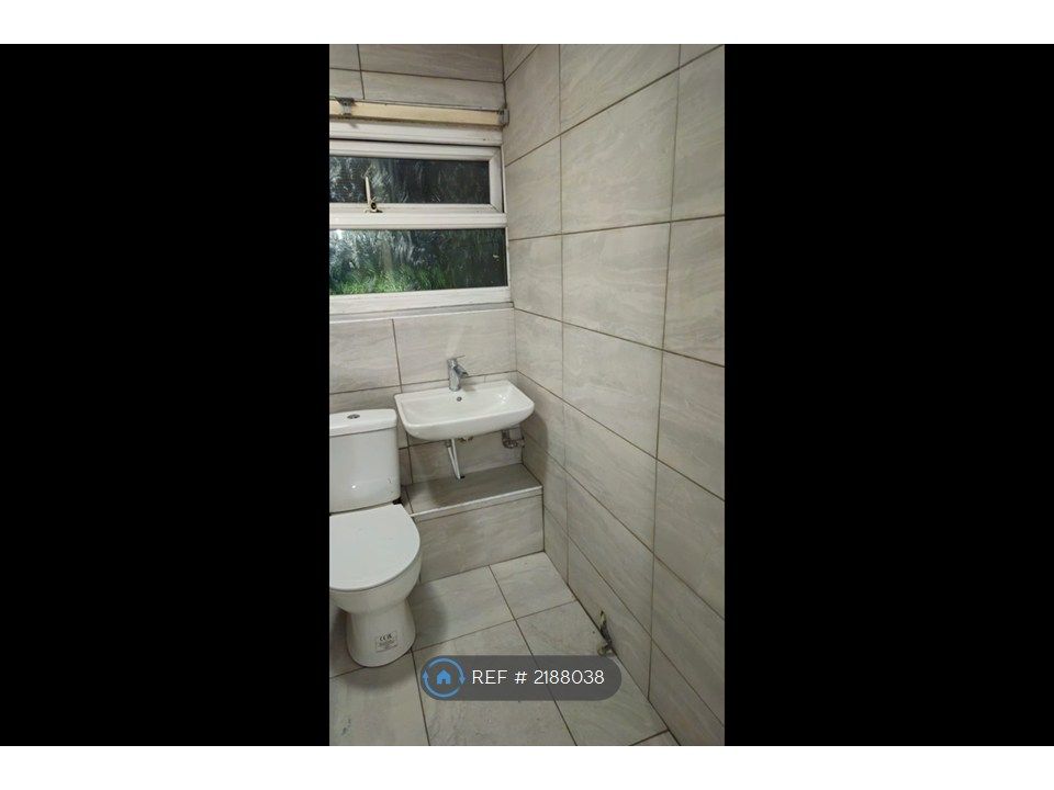 Property photo 1 of 4