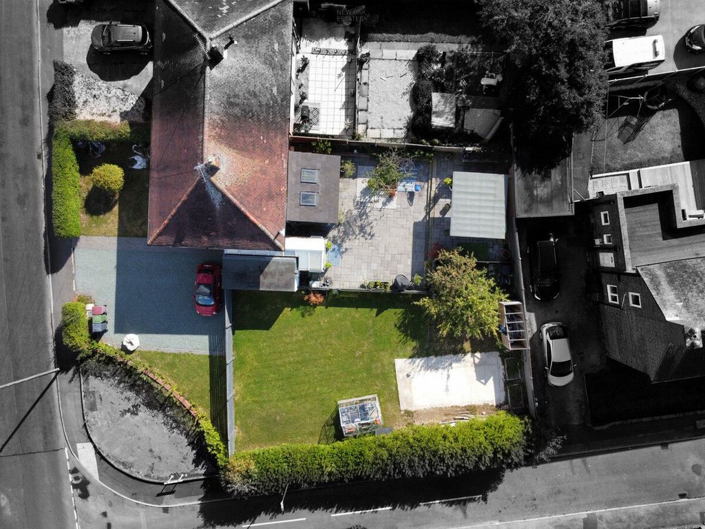 Property photo 3 of 31