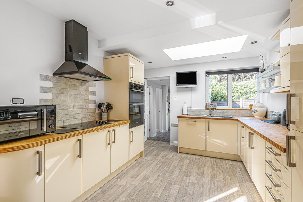 Property photo 2 of 19 903637 (5).Jpg