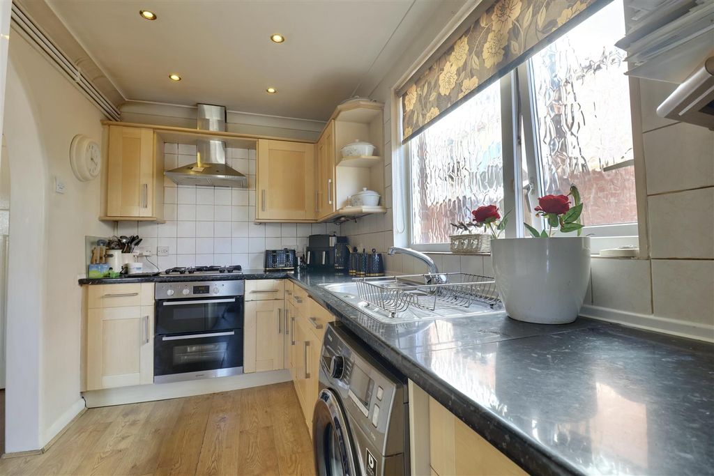 Property photo 3 of 16 9Ebdc0Bc-8C86-489B-9Ac7-151A6F8Bb76C_1_201_A.Jpeg