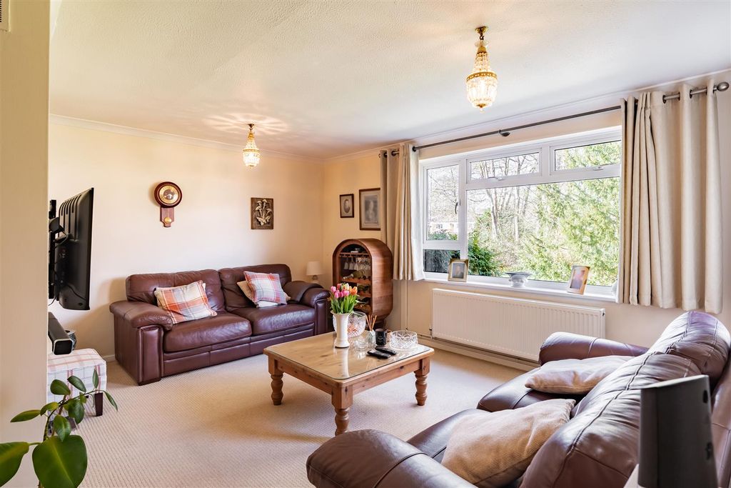 Property photo 2 of 16 30 Churchside-Hr7.Jpg