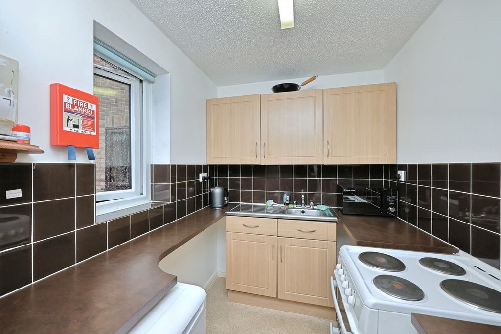 Property photo 3 of 7 Pbox-Img.Jpg