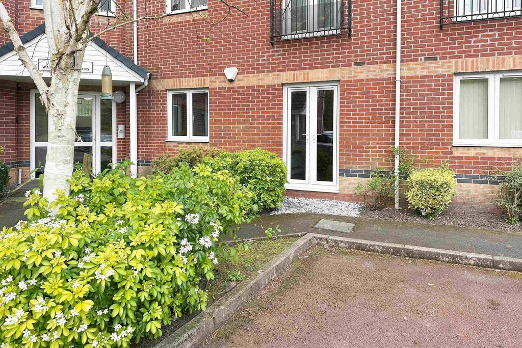 Property photo 2 of 12 Photo