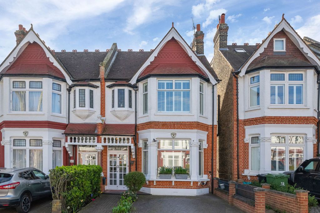 Property photo 2 of 55