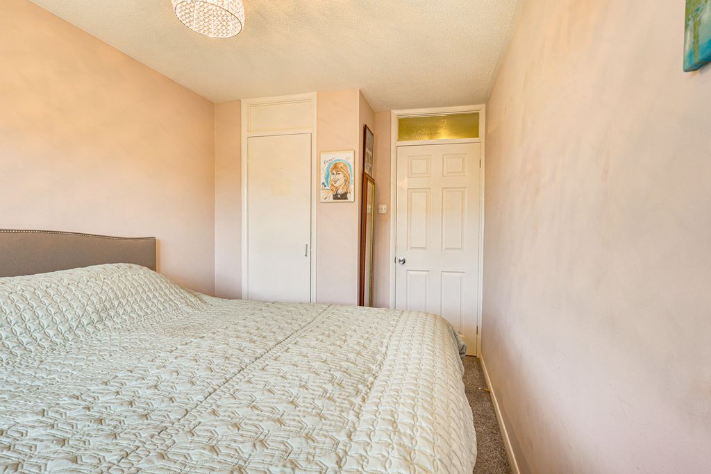 Additional image 25 of 6 bed detached house for saleChestwood Close, Billericay CM12