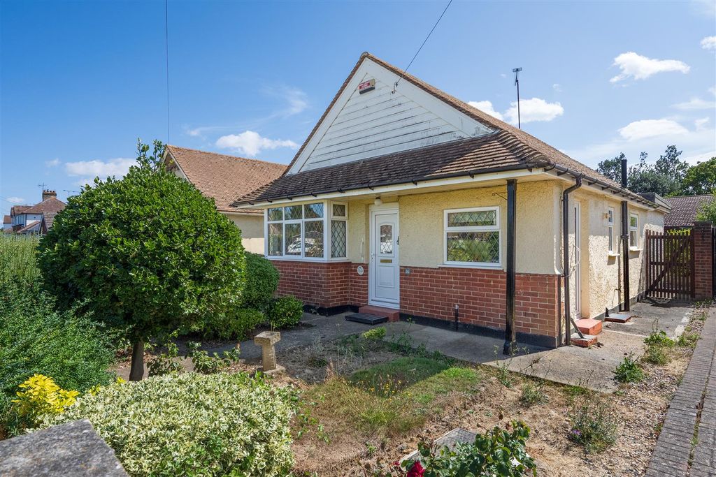 Property photo 1 of 14 Goodwin Avenue, Swalecliffe, Whitstable
