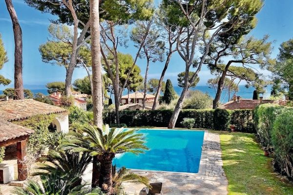 Property photo 3 of 3