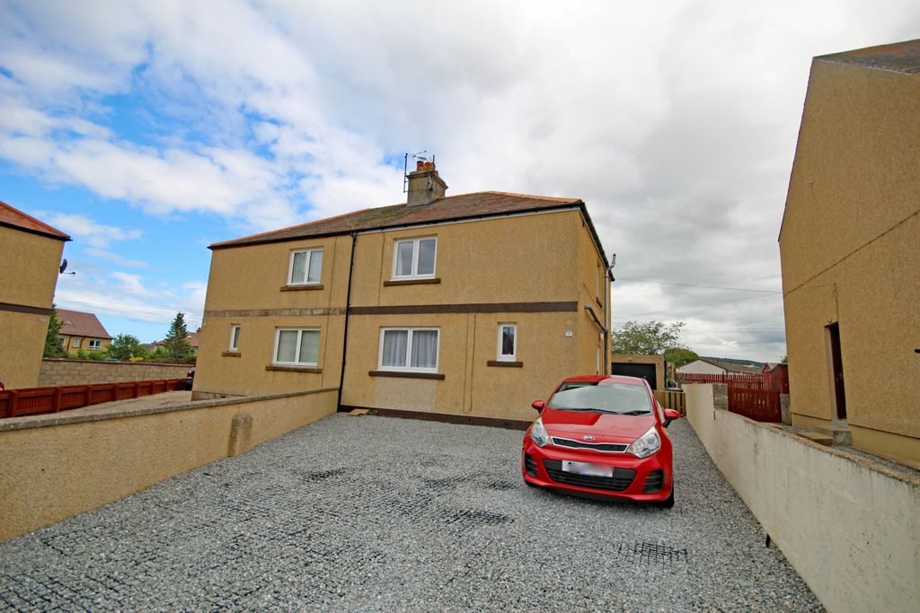 Property photo 1 of 33