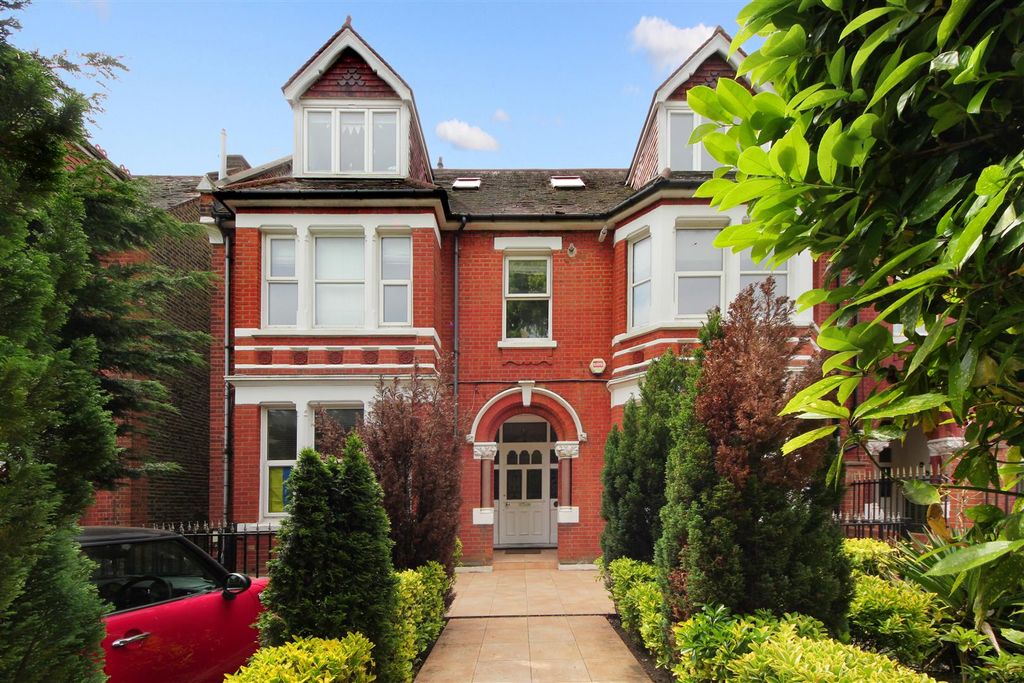 Property photo 1 of 10