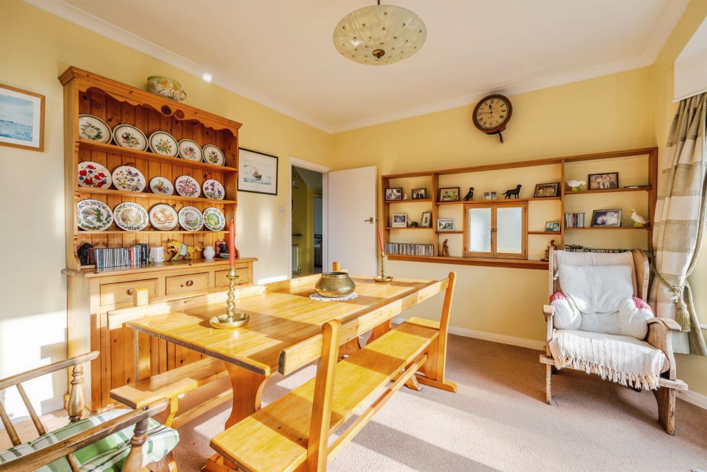 Property photo 2 of 30