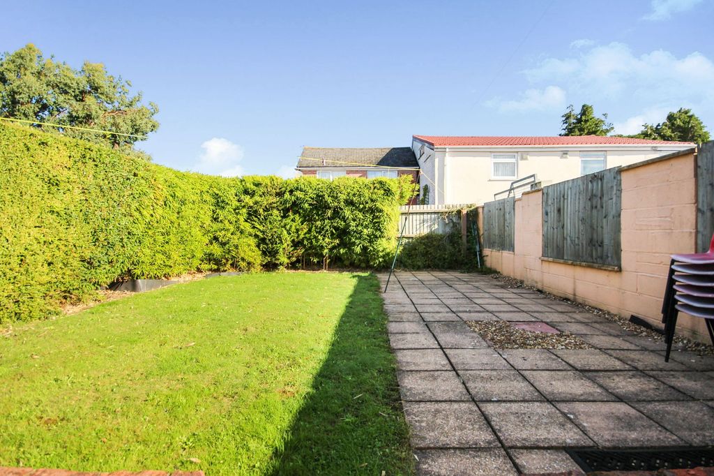 Property photo 3 of 15 Photo 10