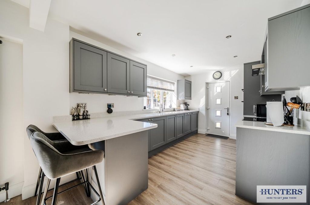 Property photo 2 of 22 6A302F0A-F128-464A-9d7B-4E34Dbee322E.Jpg