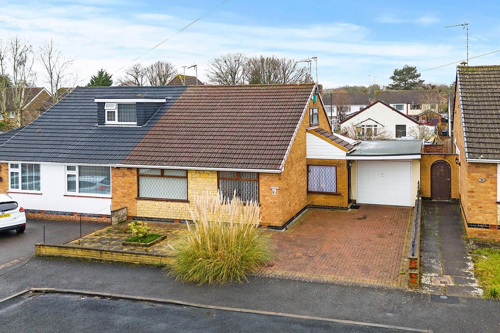 Property photo 1 of 16 Front (Exterior)