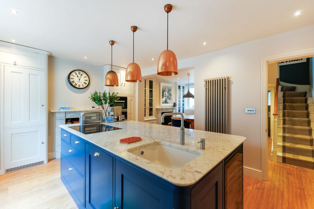 Property photo 2 of 22 Arlington Square