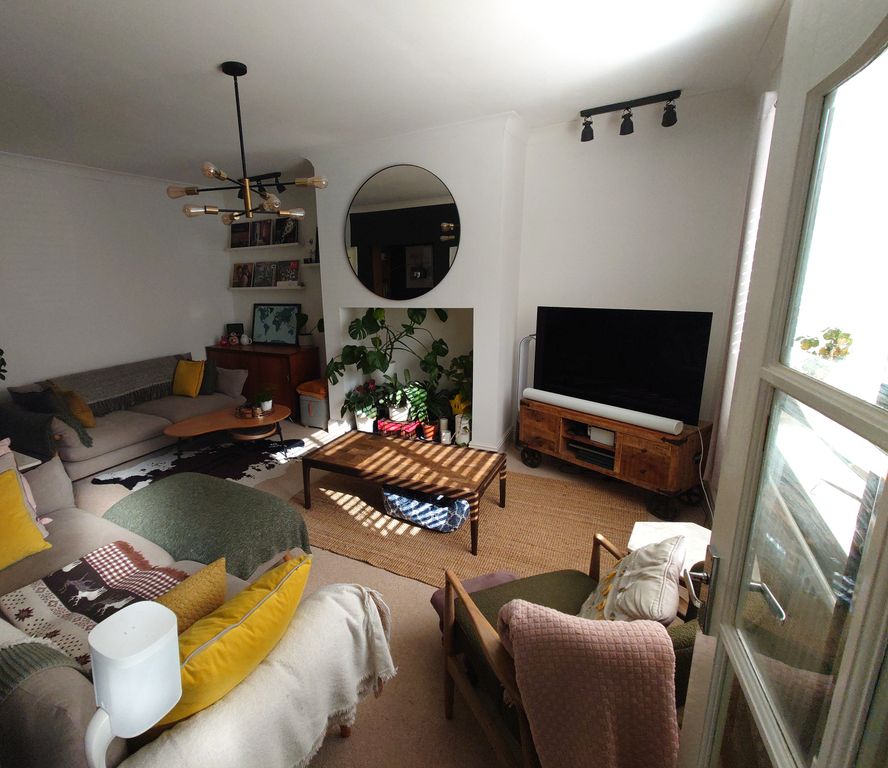 Property photo 3 of 14 Living Room 4.Jpg