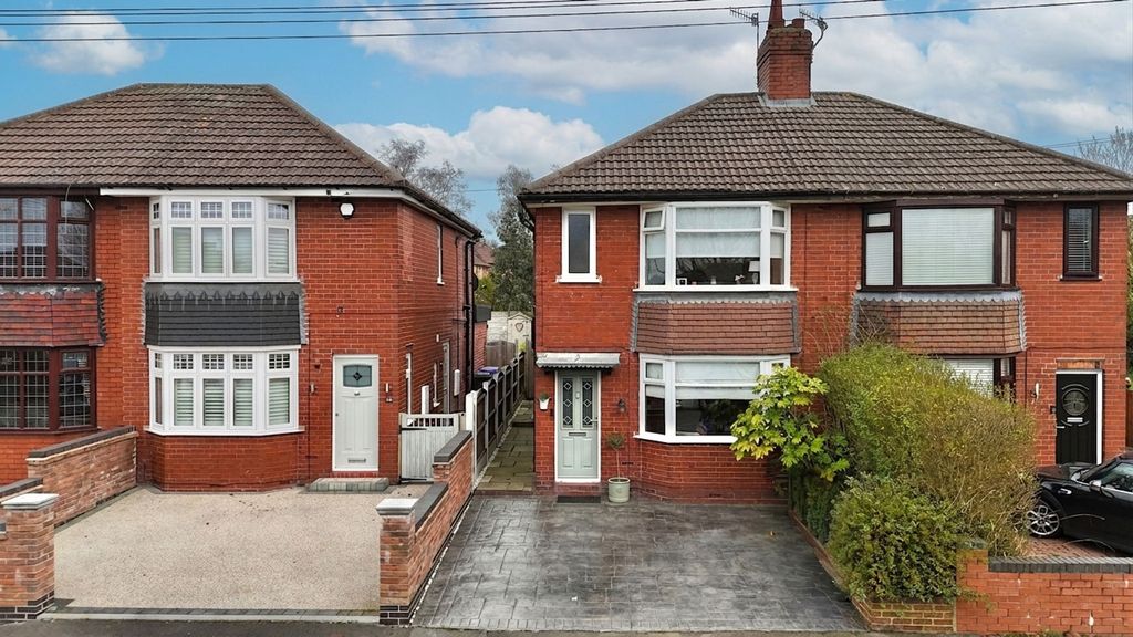 Property photo 1 of 21