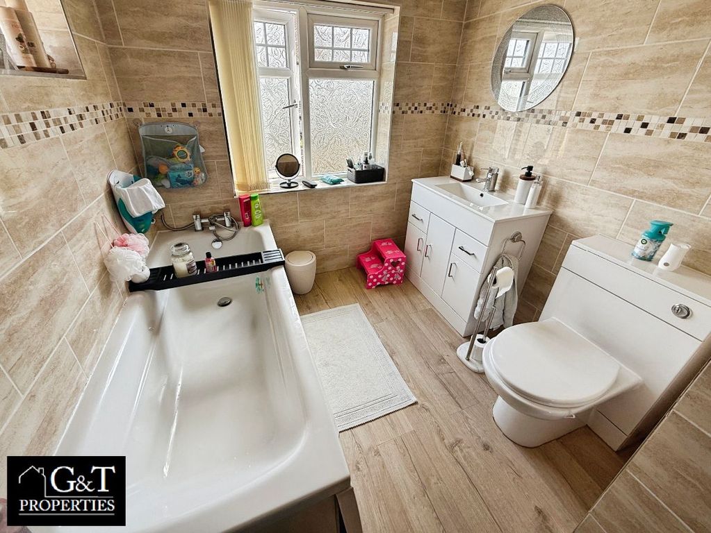 Property photo 3 of 22