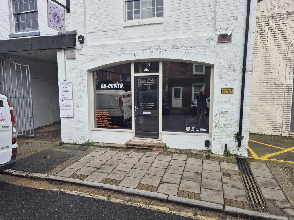 Property photo 1 of 4