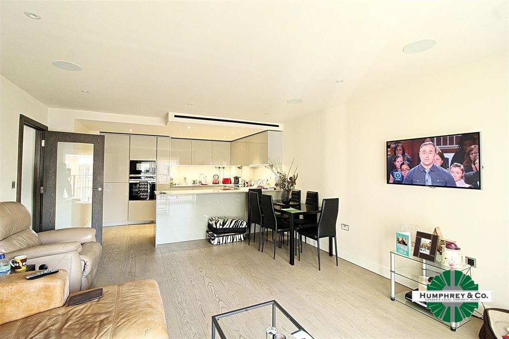 Property photo 2 of 13 Open Plan.Png