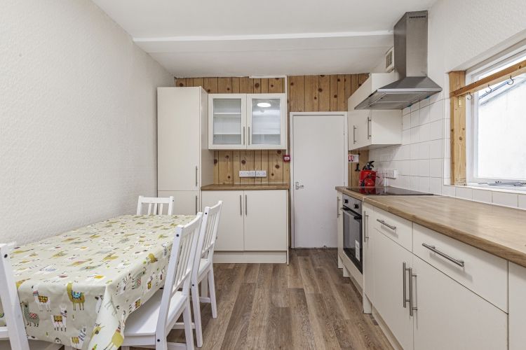 Property photo 2 of 16 302083