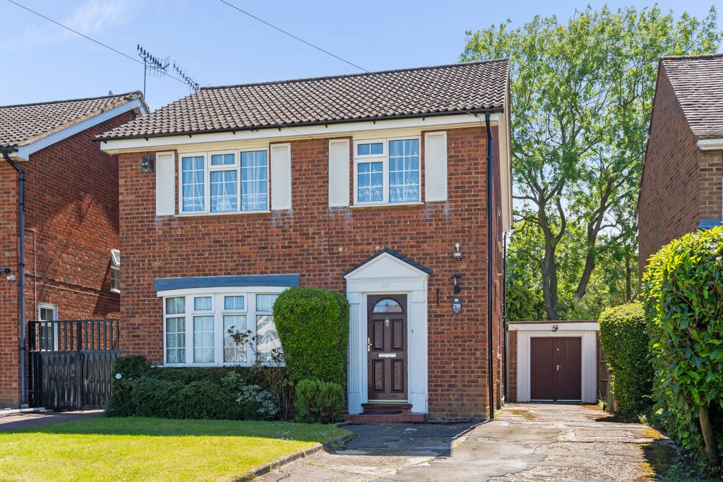 Property photo 2 of 21