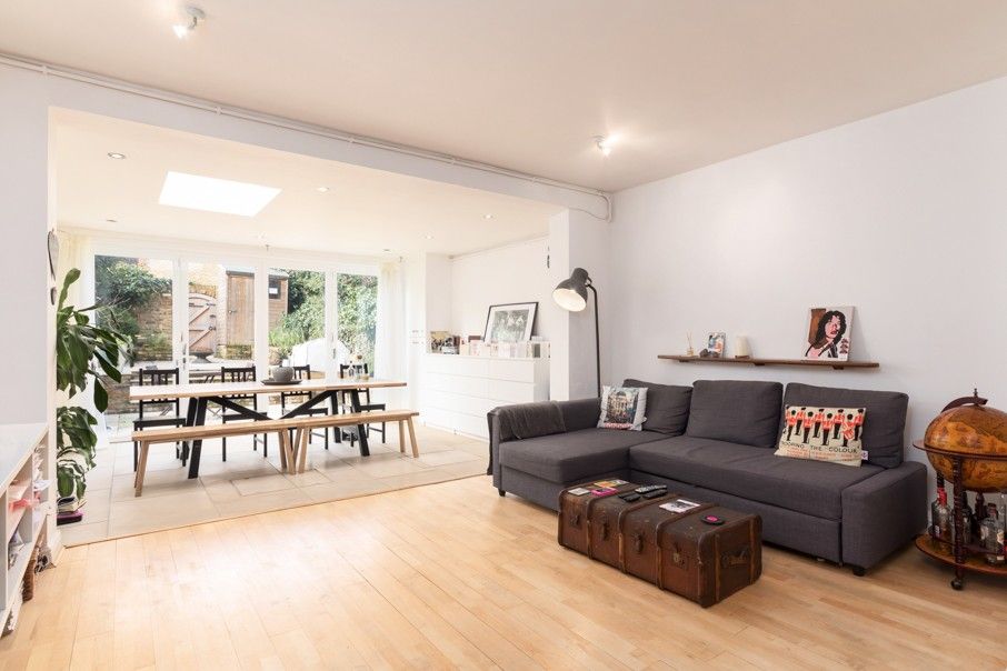 Property photo 1 of 11 Reception