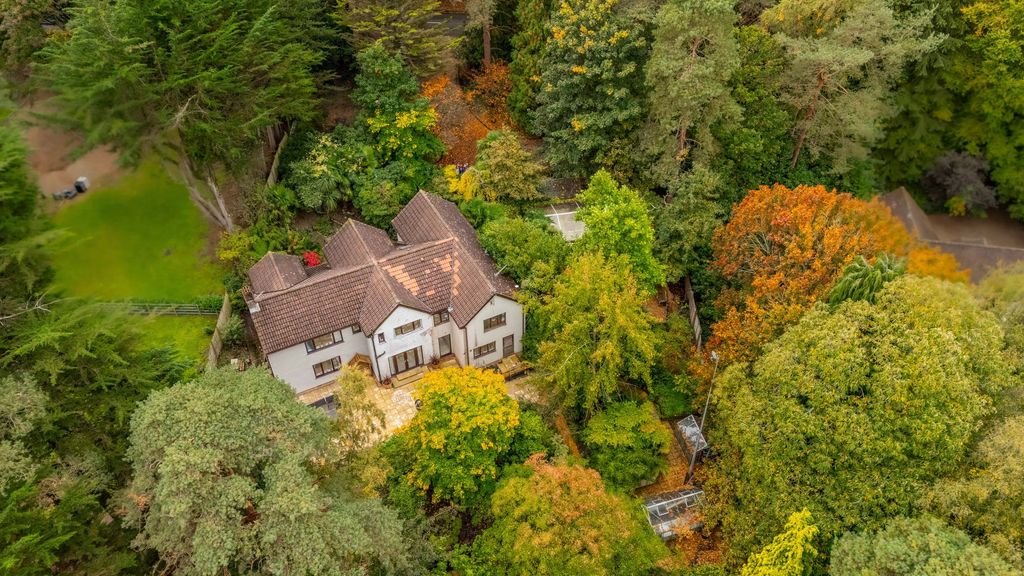 Property photo 1 of 28