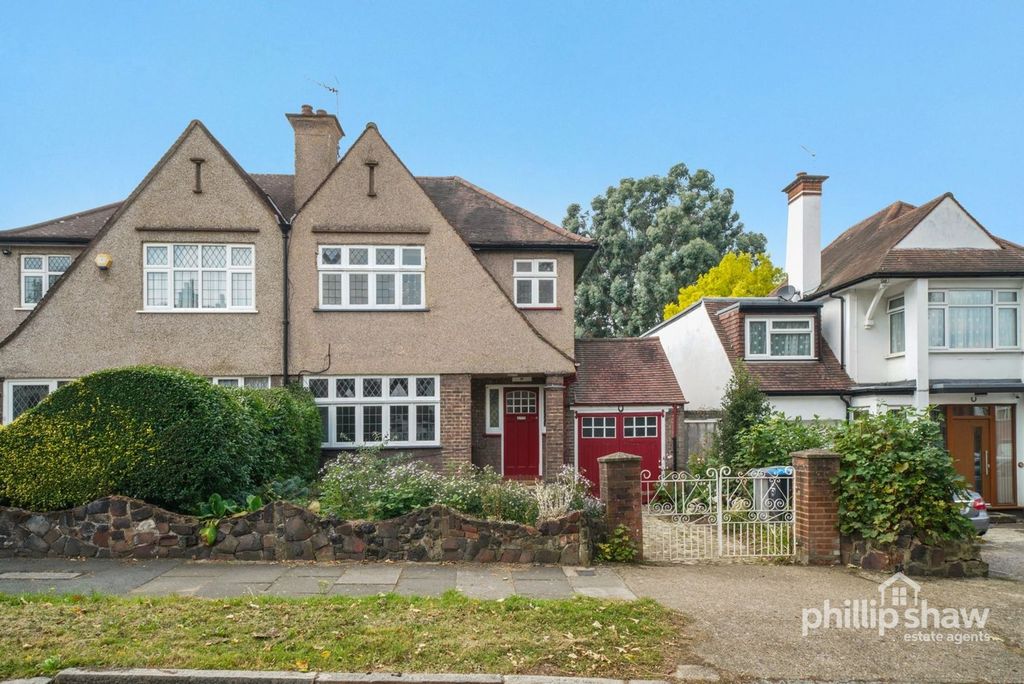 Property photo 1 of 18