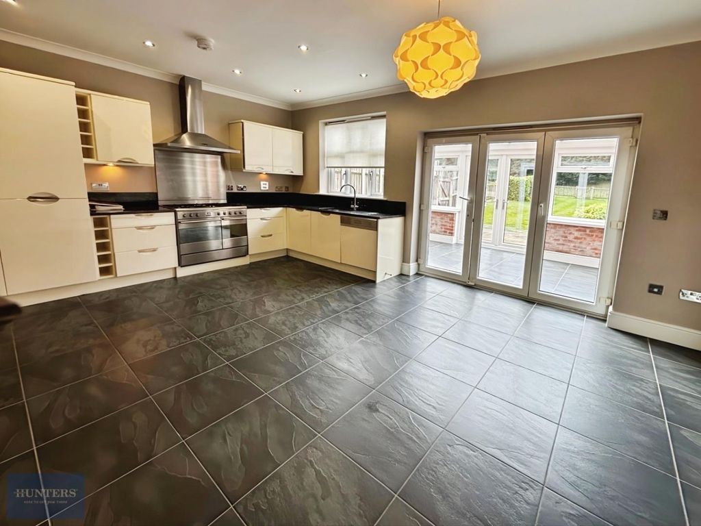 Property photo 3 of 23 Kitchen Dining Room