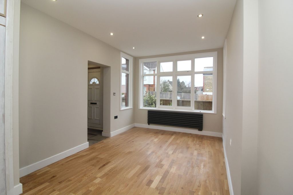 Property photo 1 of 6 Img_9482