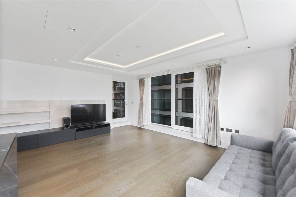 Property photo 3 of 12 Picture No. 05