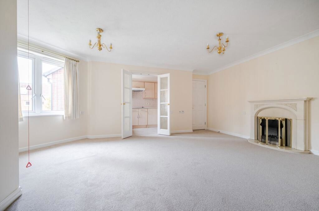 Property photo 2 of 14