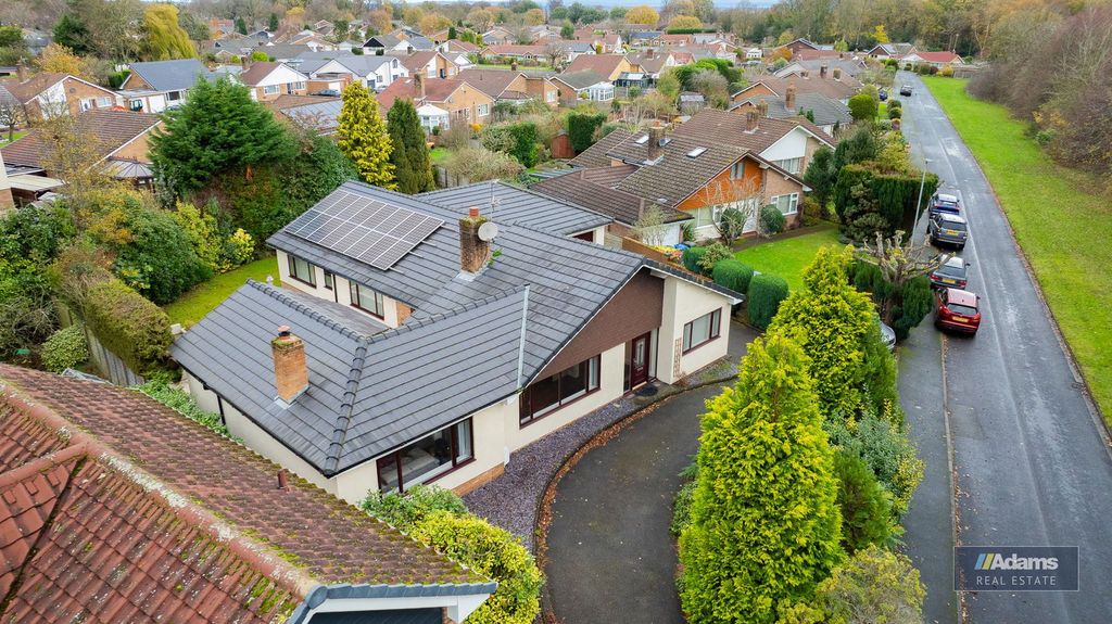 Property photo 2 of 30