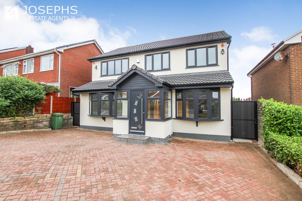 Property photo 2 of 24