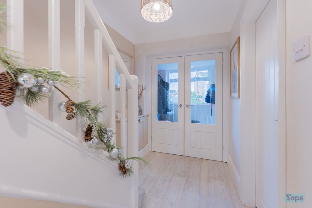Property photo 3 of 20 Hallway