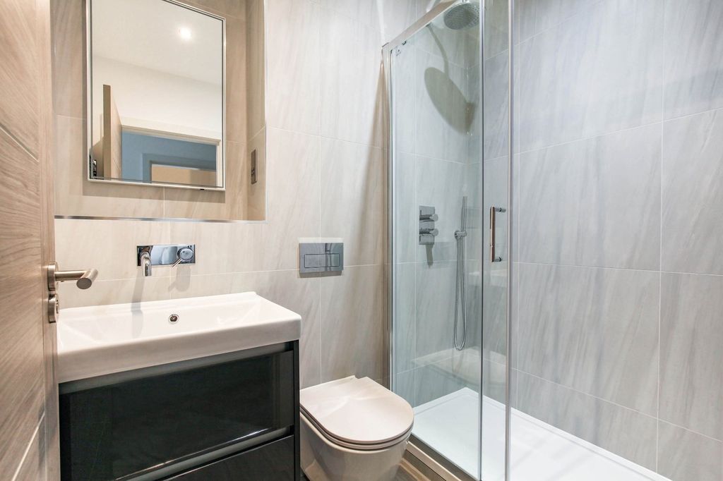 Property photo 3 of 12 Picture No. 02