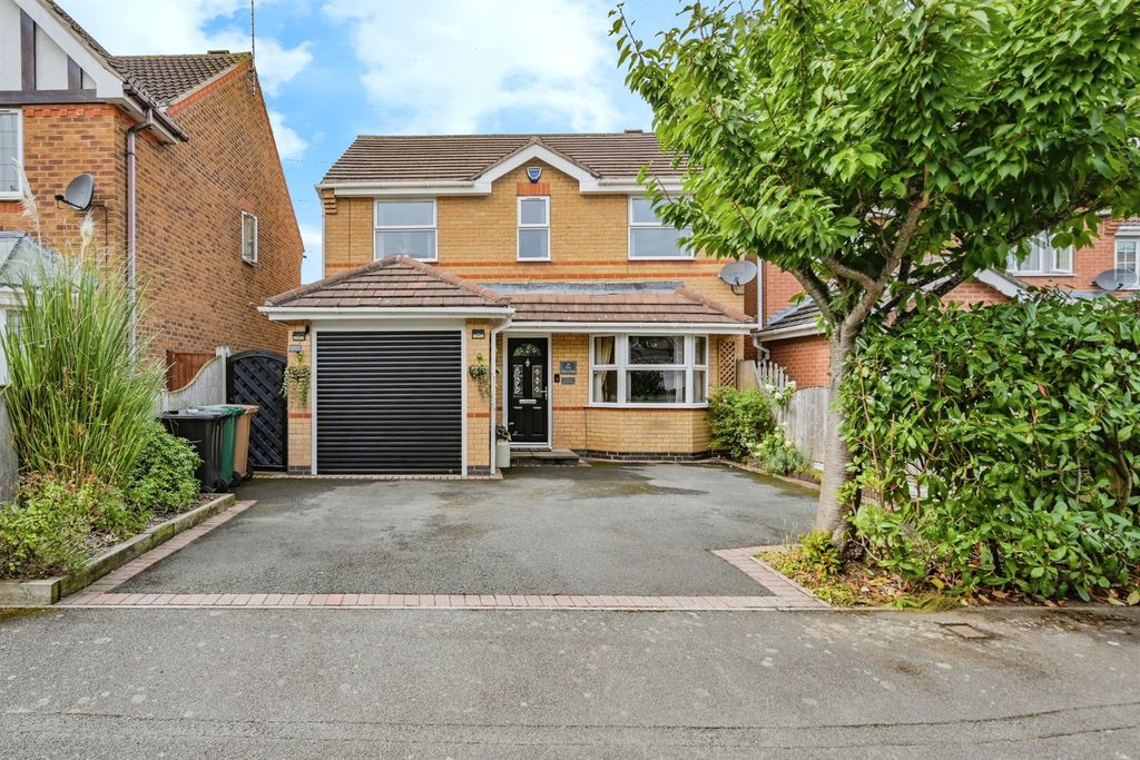 Property photo 1 of 17