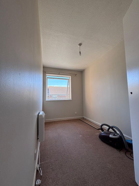 Property photo 2 of 3